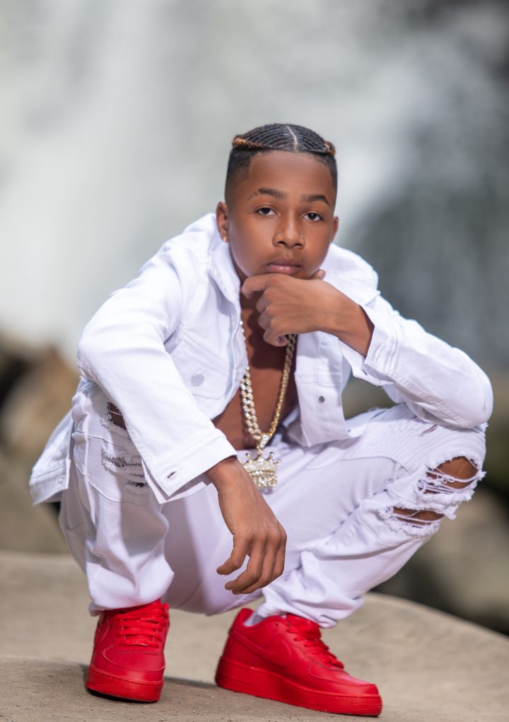 After getting his first record deal at the age of 10, E’javien drops ‘These Girls’